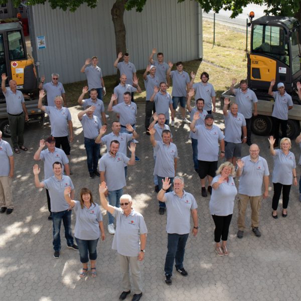 20Jahre-Singbeil-Bau Gruppenfoto Team Singbeil Bau